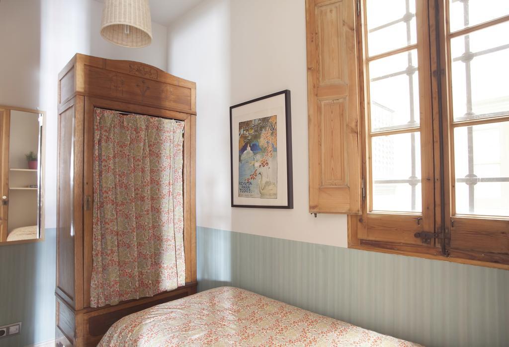 Aparteasy - Authentic Family Apartment Barcelone Extérieur photo