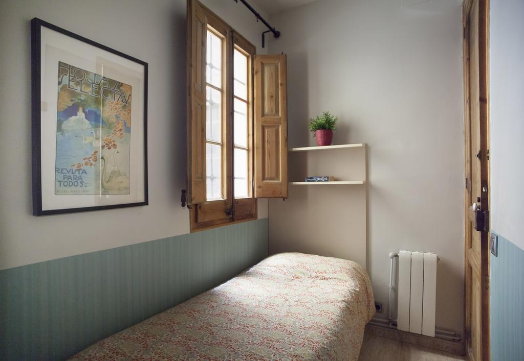Aparteasy - Authentic Family Apartment Barcelone Extérieur photo