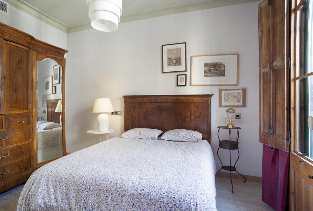 Aparteasy - Authentic Family Apartment Barcelone Extérieur photo